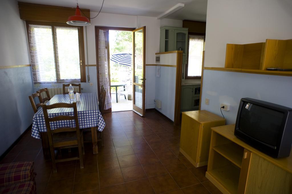 Residence Elite Marina di Campo Ruang foto