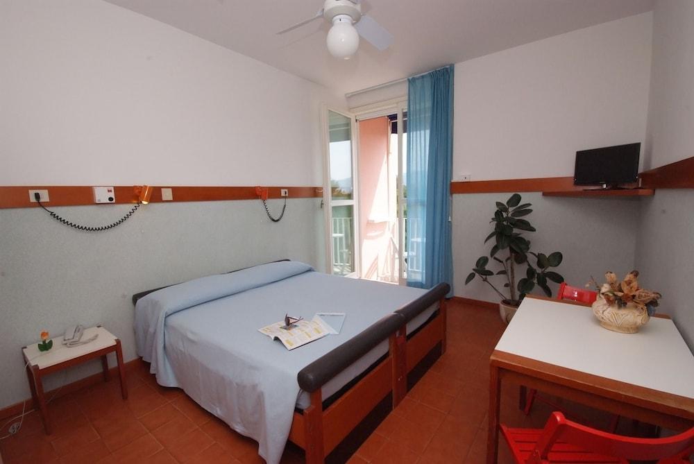 Residence Elite Marina di Campo Bagian luar foto