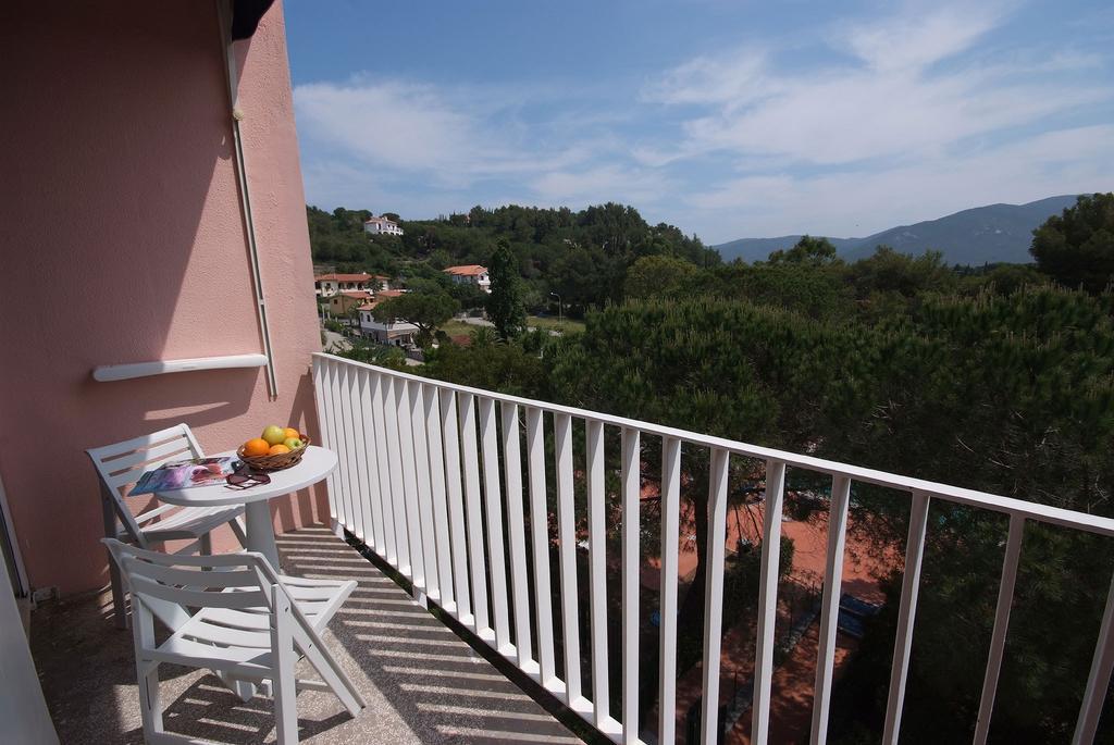 Residence Elite Marina di Campo Ruang foto